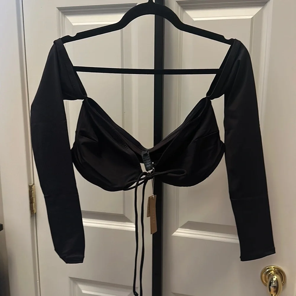 SKIMS SIGNATURE SWIM LONG SLEEVE BIKINI TOP in Onyx NEW